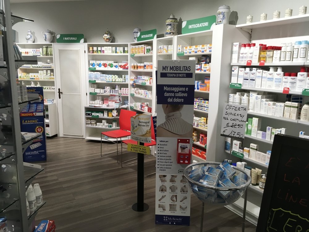farmacia Cantarini